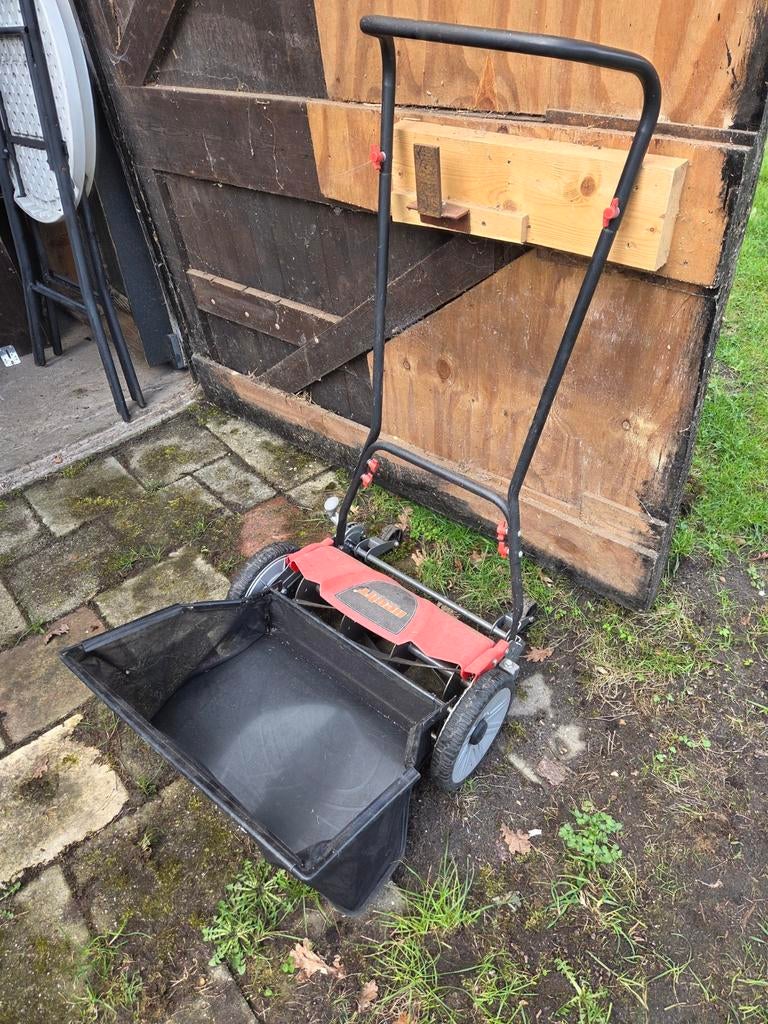 Hecht handgrasmaaier met opvangzak, Ophalen, Hecht, Handgrasmaaier, Zo goed als nieuw