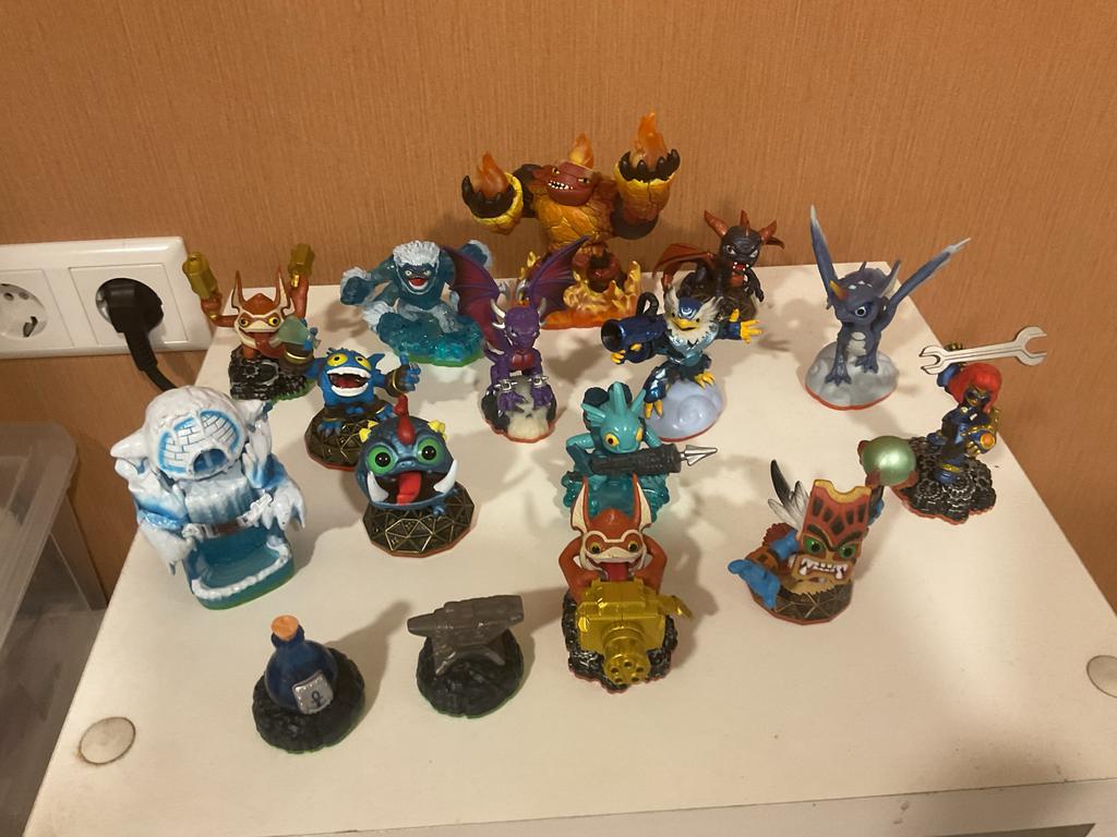 Skylanders collectie met portal en spel, Avontuur en Actie, Gebruikt, 1 speler, Ophalen of Verzenden