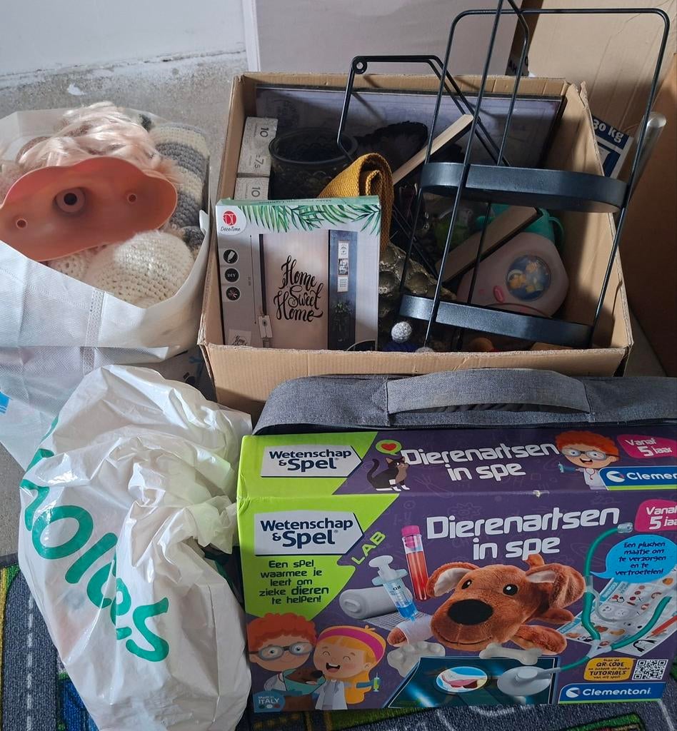 Gratis spullen, Diversen, Rommelmarktspullen, Ophalen