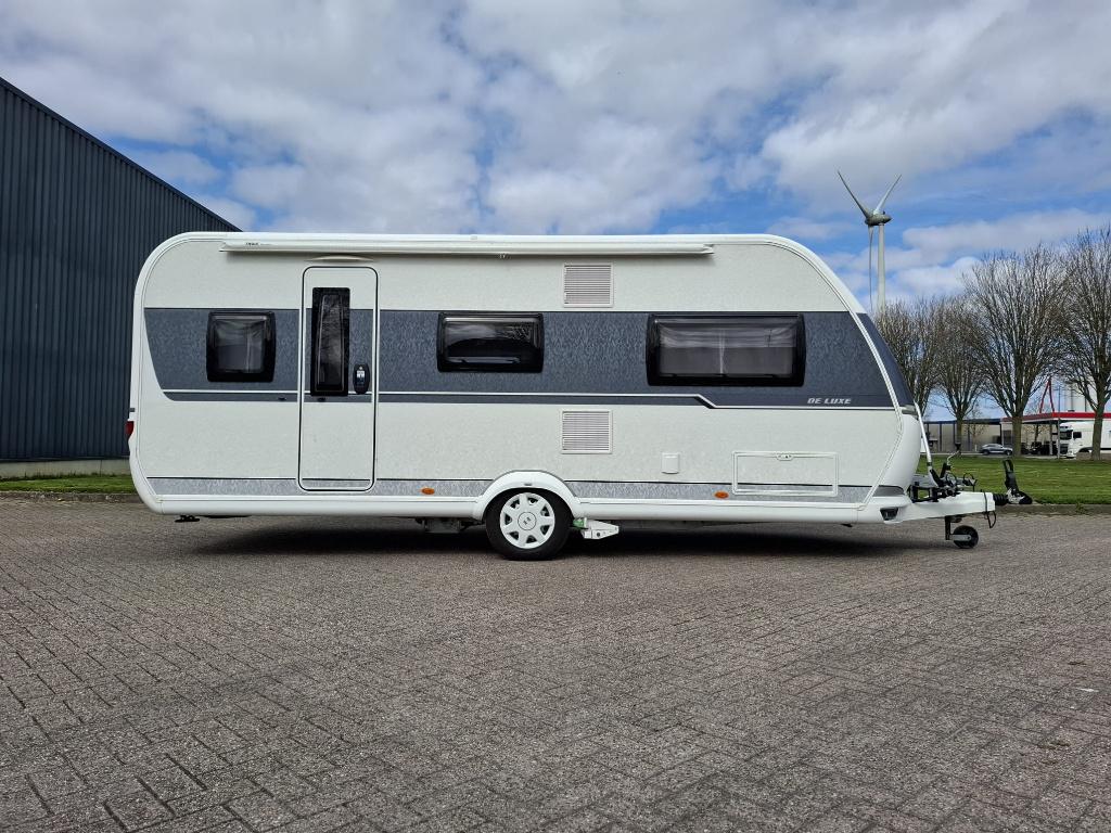 Hobby 540 KMFE 3x Stapelbed, Mover, Airco, Fietsendrager, Caravans en Kamperen, Hobby, Treinzit, Particulier, Meer dan 6