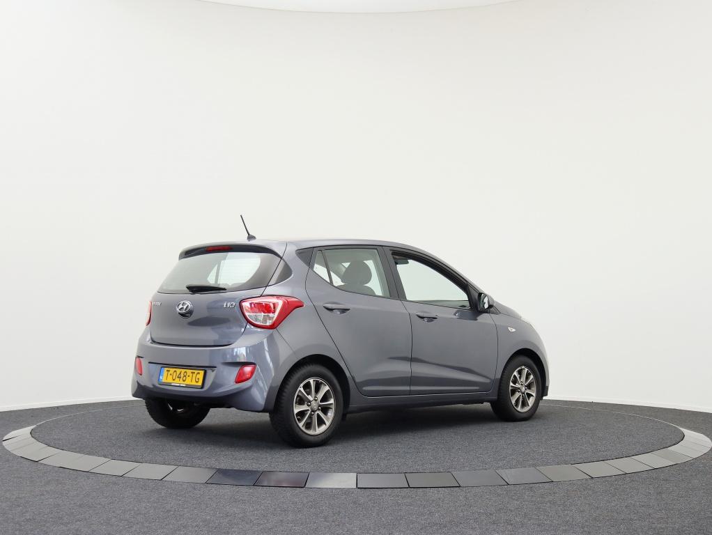 Hyundai i10 1.0i i-Motion Premium | Stoelverwarming | All-se, Euro 5, Stof, Gebruikt, Bedrijf