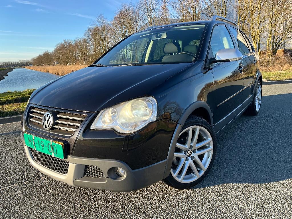 Volkswagen Polo 1.6 77KW Cross 2008 Zwart, Voorwielaandrijving, 1064 kg, Zwart, Handgeschakeld