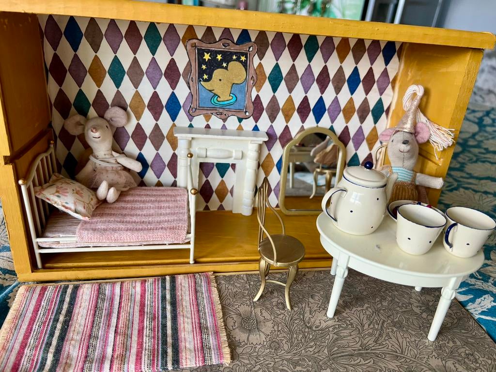 Vintage poppenhuis maileg behang pronk kastje poppenhuisje, Ophalen of Verzenden, Zo goed als nieuw, Poppenhuis