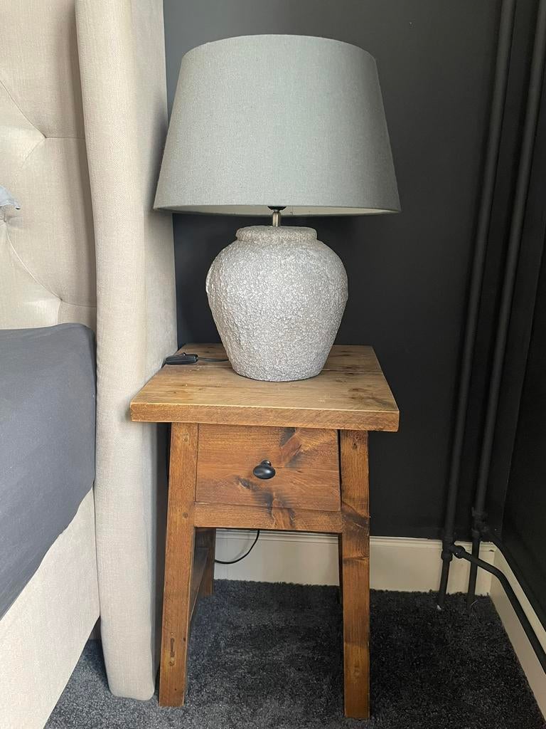 Houten Nachtkastje - Huisje Sfeer, Huis en Inrichting, Ophalen, Minder dan 45 cm, 55 tot 70 cm, Zo goed als nieuw