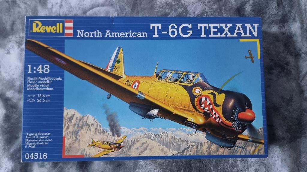 1/48 Revell T-6G Texan, Ophalen of Verzenden, Groter dan 1:72, Revell
