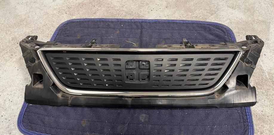 Bumperrooster Seat Leon 5F Eco - Voorbumper Grille, Auto-onderdelen, Carrosserie en Plaatwerk, Gebruikt, Voor, Ophalen of Verzenden