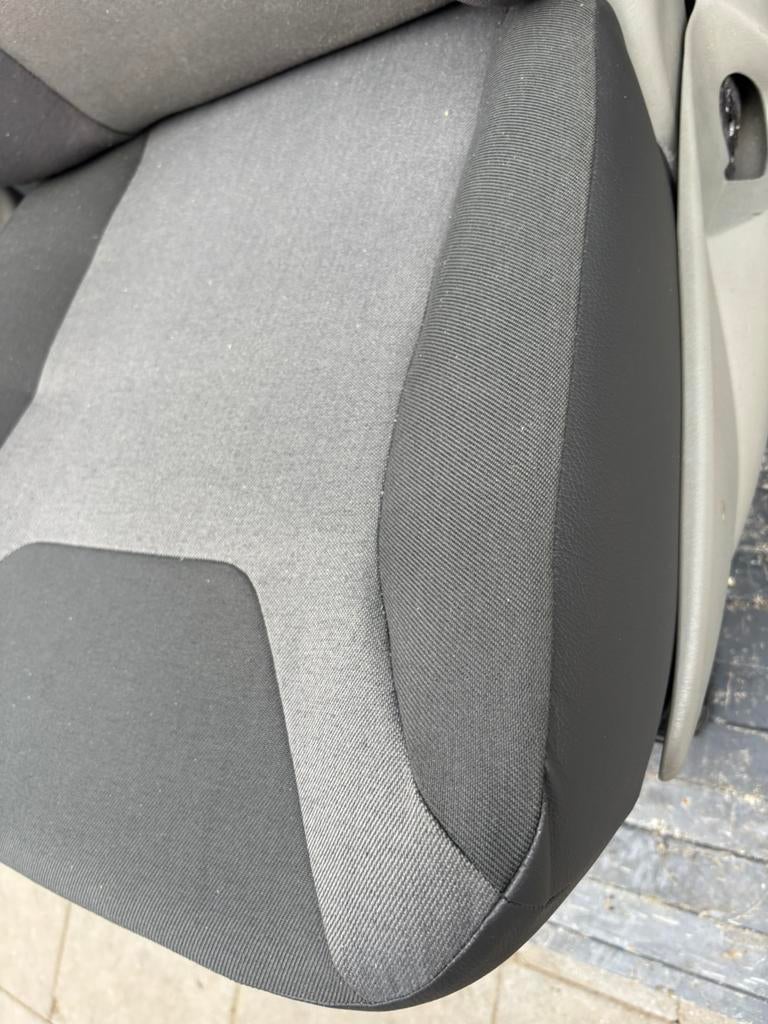 stoelen Renault Trafic Opel Vivaro Nissan  Primastar 2001-14, Tymtop5@gmail.com, 3161ek, Tymtop, Ophalen of Verzenden