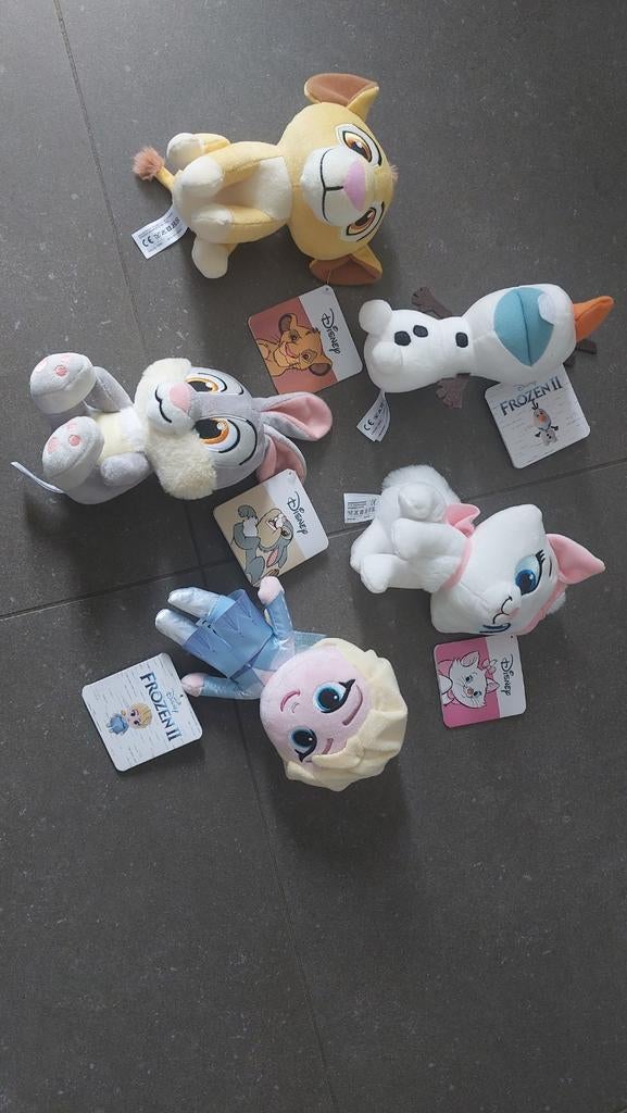 5 Nieuwe Disney knuffels met kaartje - Rookvrij huis, Ophalen of Verzenden, Overige figuren, Nieuw, Overige typen