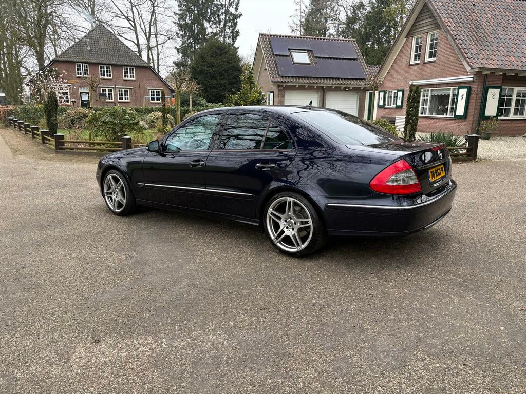Mercedes-Benz E-Klasse Kompr Sedan AUT 2007 Blauw avantgarde, Achterwielaandrijving, 4 cilinders, Blauw, 1796 cc