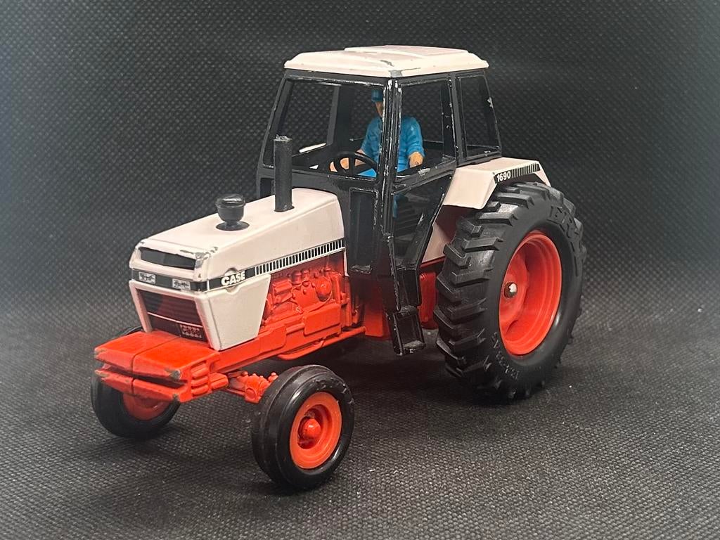 Ertl Case 1690 Tractor 1:32, Verzenden, Zo goed als nieuw, Tractor of Landbouw