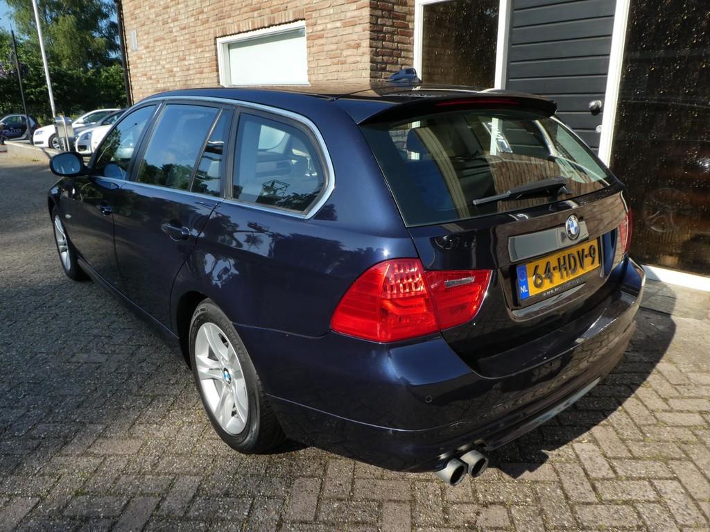 BMW 3-serie Touring 325i Business Line Leder / Navi / Dealer, Auto's, 745 kg, Achterwielaandrijving, Gebruikt, Beige
