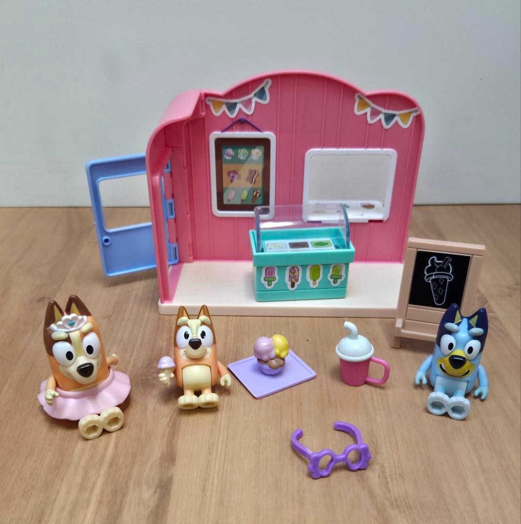 Bluey ijssalon met poppetjes, Verzamelen, Ophalen of Verzenden