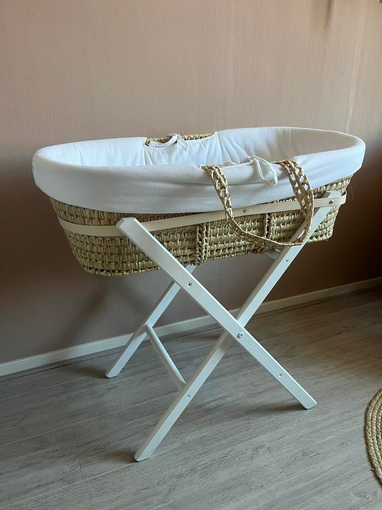 Babywieg mozes mand Funnababy met standaard zgan wieg, Kinderen en Baby's, Babywiegjes en Ledikanten, Ophalen, Zo goed als nieuw