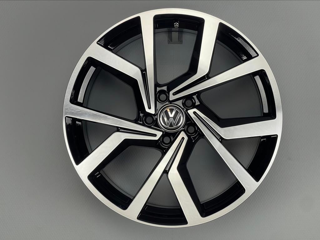 Brescia Velgen Polo Golf GTI Passat Tiguan Troc 5x100 5X112, Auto-onderdelen, Banden en Velgen, 215 mm, Velg(en), Nieuw, 17 inch