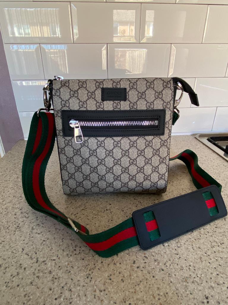Gucci Herentas / Messengerbag / Schoudertas, Sieraden, Tassen en Uiterlijk, Tassen | Schoudertassen, Ophalen of Verzenden, Nieuw