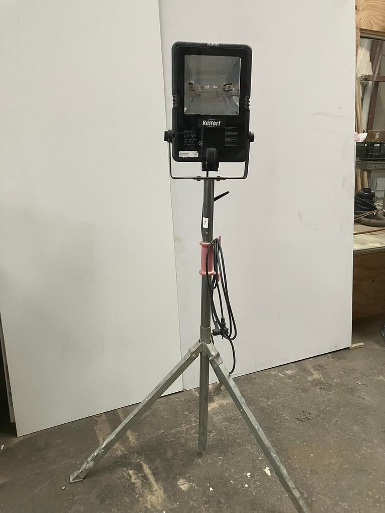 Gasontladingslamp Bouwlamp met Statief, Doe-het-zelf en Verbouw, Gebruikt, Met statief, Ophalen of Verzenden, Lamp met armatuur