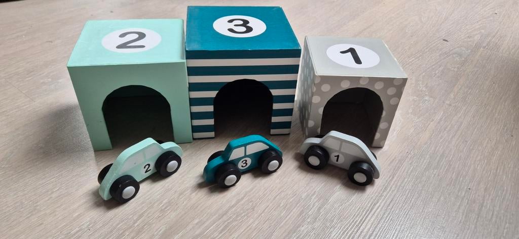 Stapeltoren garage Met houten voertuigen  3dlg., Ophalen of Verzenden