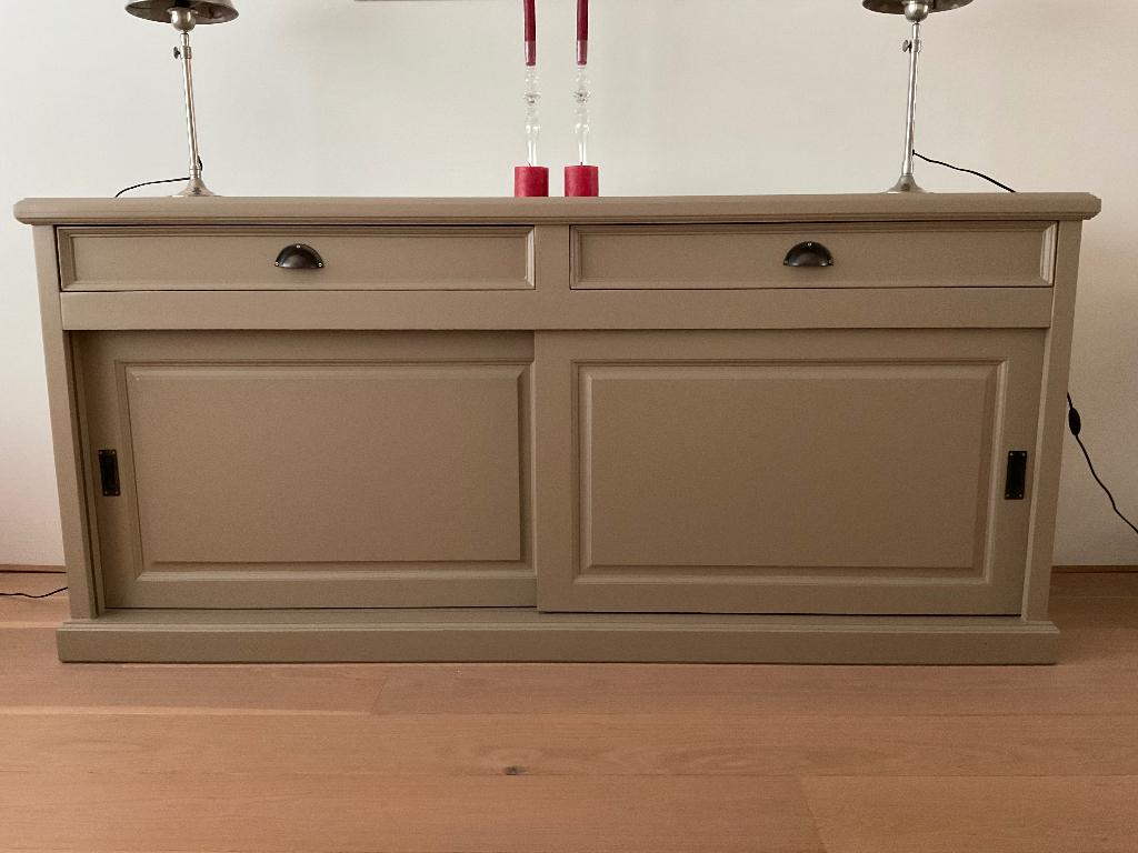 Dressoir, Ophalen, Gebruikt, Met deur(en), 150 tot 200 cm