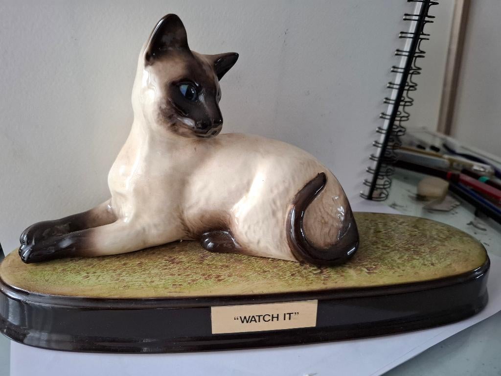 Poes Beswick Engeland, Verzenden