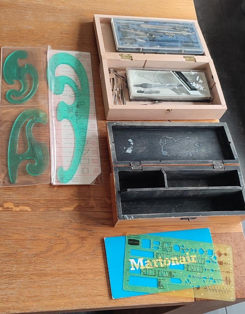 Vinted teken items , passers,tekendozen , tekenmallen, Ophalen of Verzenden, Gebruikt, Overige typen