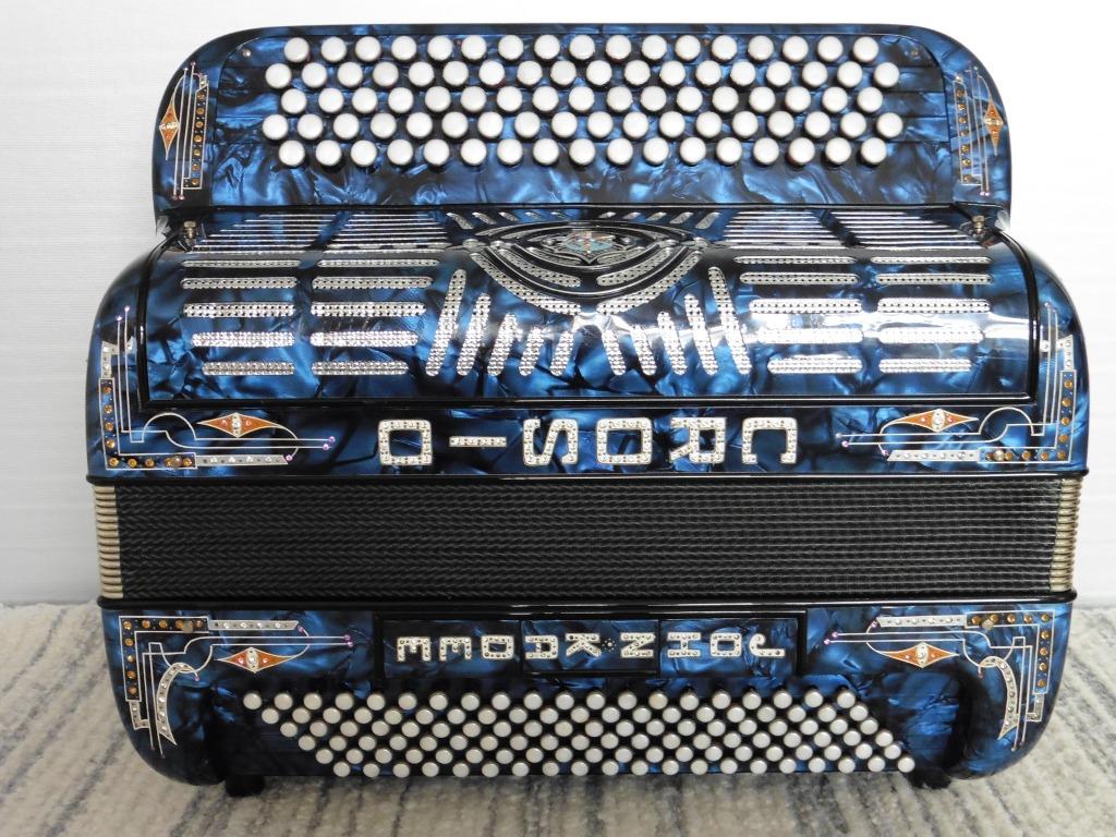 FRATELLI-CROSIO ,Type Grande Vedette., Muziek en Instrumenten, Accordeons, Met koffer, Zo goed als nieuw, Knopaccordeon, 120-bas