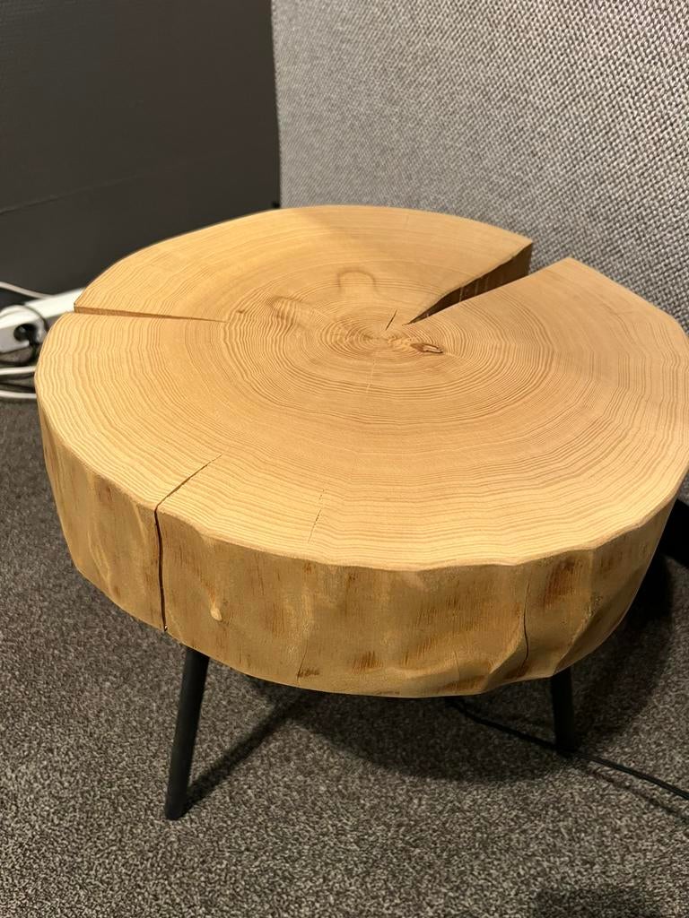 Nieuw Rolf Benz 8480 101 bijzettafel Design Boomstam Tafel, Rolf benz, ., Nieuw, Ophalen of Verzenden