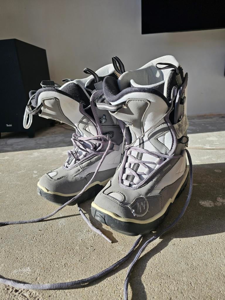Snowboard Boots Maat 39 - Zo Goed Als Nieuw, Ophalen of Verzenden, Zo goed als nieuw, Snowboots