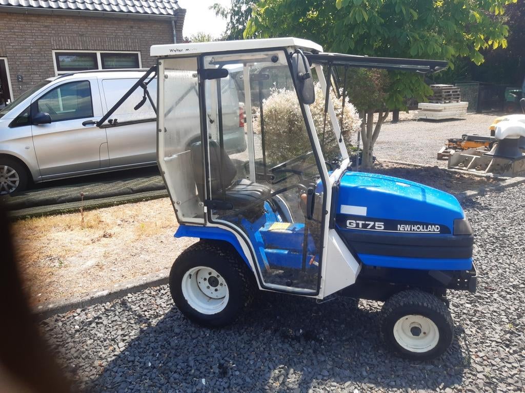 NEW HOLLAND FORD GT75 TREKKER DIESEL GAZON BANDEN HYDROSTAAT, Ophalen of Verzenden