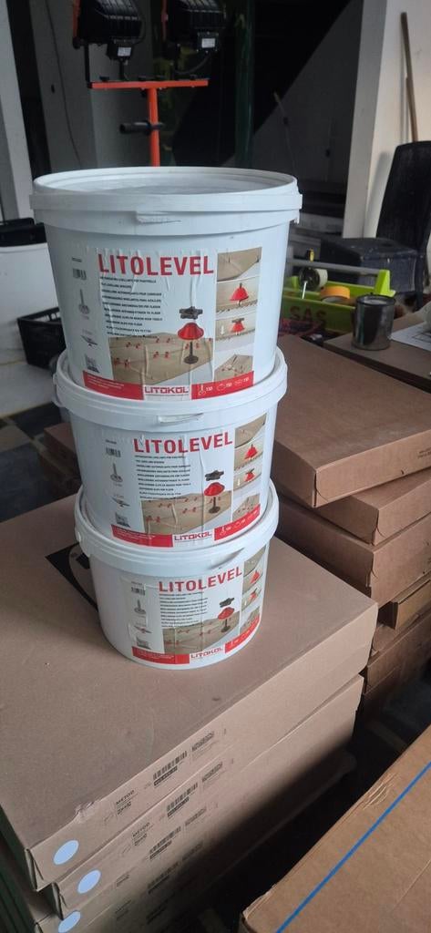 Nivelleersysteem voor tegels, Doe-het-zelf en Verbouw, Tegels, Ophalen, 60 cm of meer, Zo goed als nieuw, 10 m² of meer