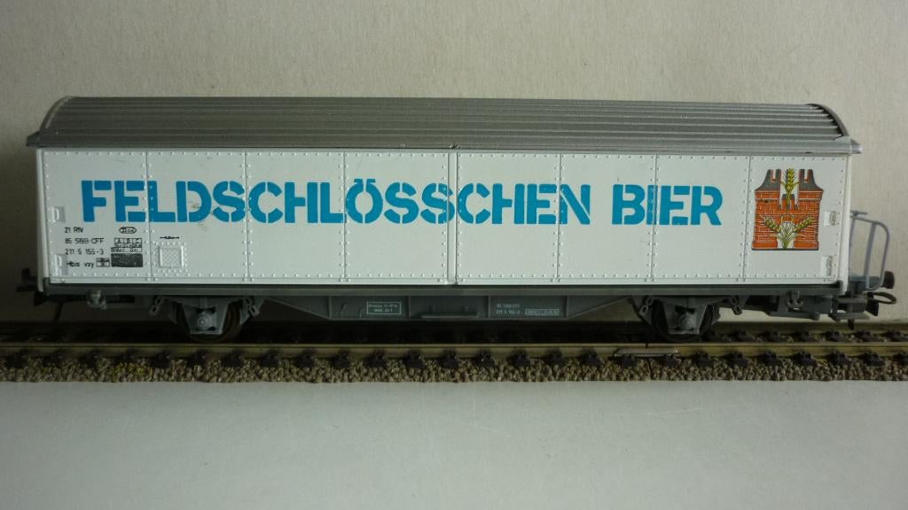 Roco H0 gesloten goederenwagon Feldschlösschen Bier, Gebruikt, Gelijkstroom, Wagon, Ophalen of Verzenden