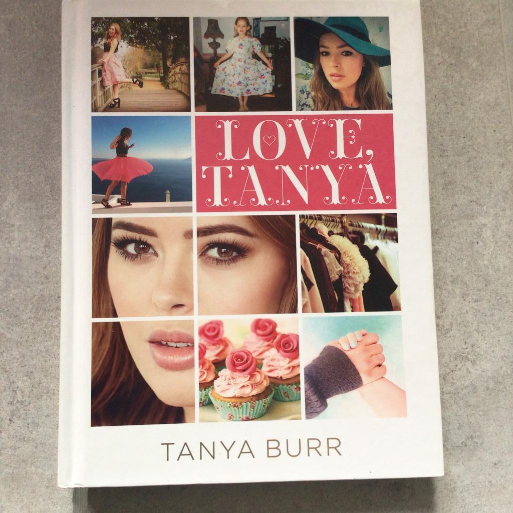 Tanya Burr : Love Tanya, Ophalen of Verzenden, Zo goed als nieuw, Personen