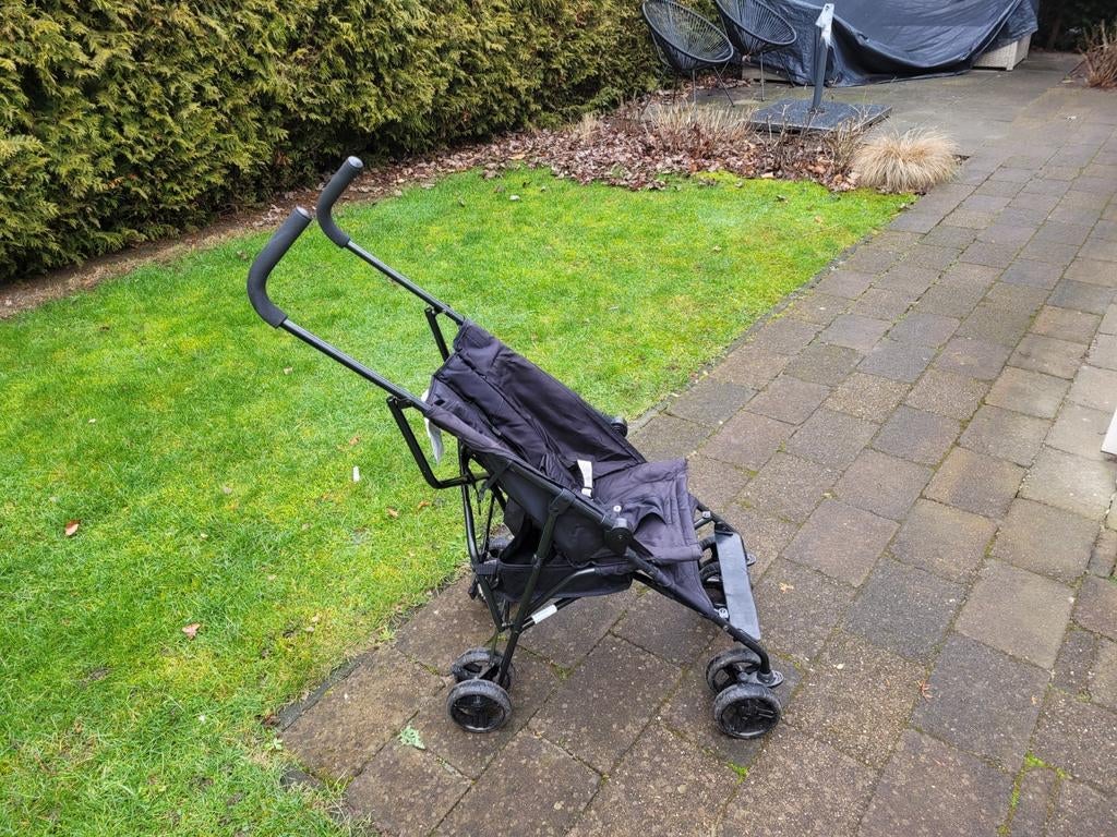 Zwarte buggy - gebruikt, Kinderen en Baby's, Kinderwagens en Combinaties, Ophalen, Gebruikt, Kinderwagen, Overige merken