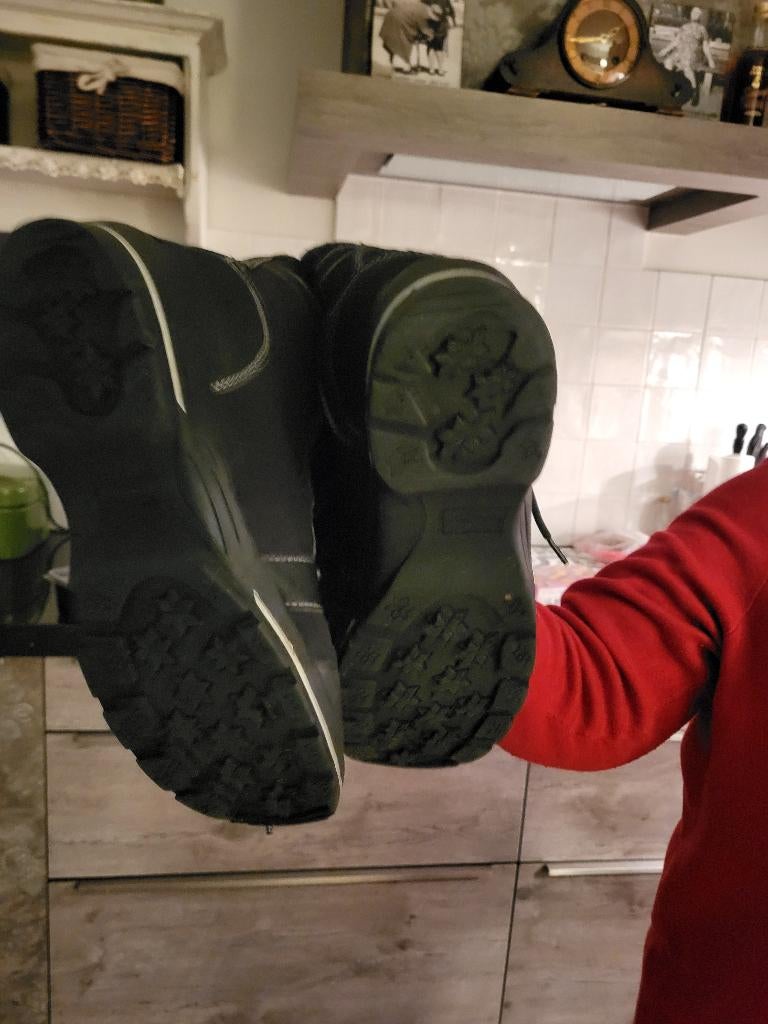 Sneeuw schoenen, Ophalen, Zwart, Boots, Zo goed als nieuw