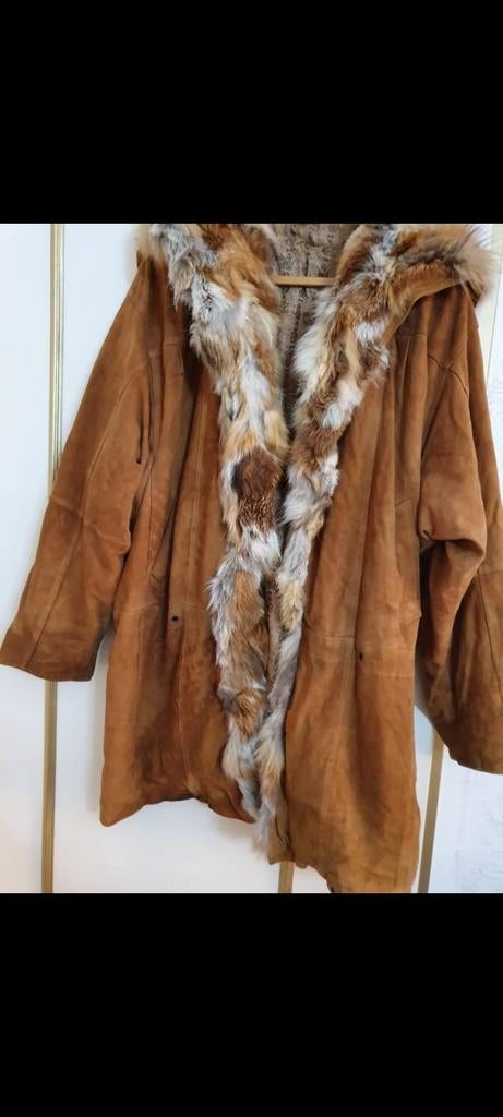 Bruine vintage jas met bontkraag, Maat 38/40 (M), Bruin, Ophalen of Verzenden, Vintage