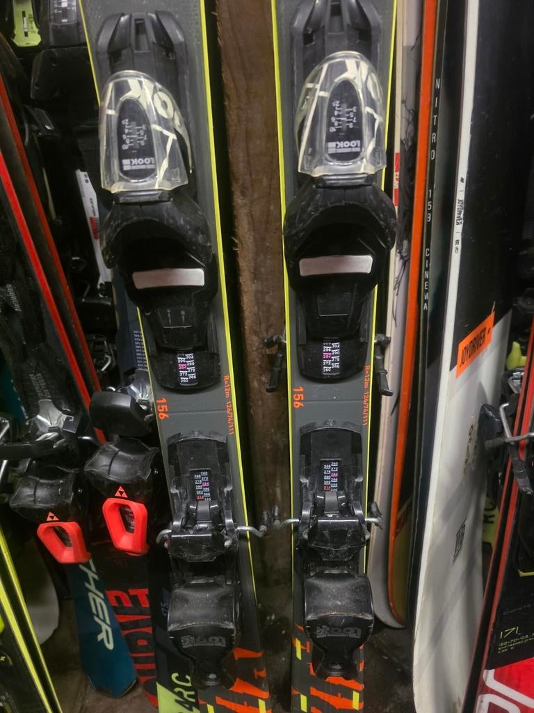 156cm ROSSIGNOL REACT RTX, 160 tot 180 cm, Rossignol, Ophalen of Verzenden, Zo goed als nieuw