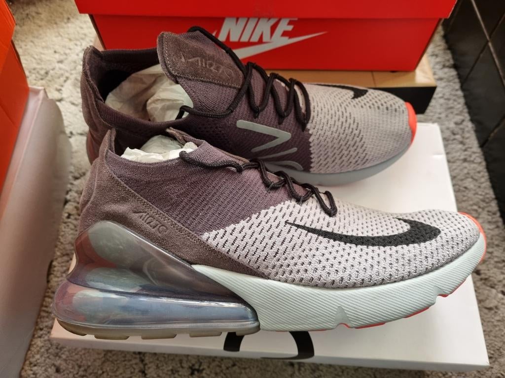 Nike air max 270 flyknit maat 44, Ophalen of Verzenden, Zo goed als nieuw, Zwart