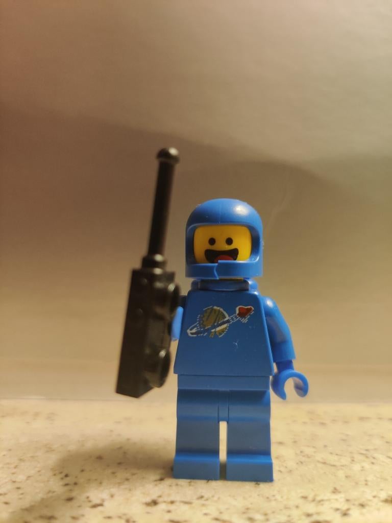LEGO Minifiguur Benny (Space) - Inclusief Portofoon & Tanks, Ophalen of Verzenden