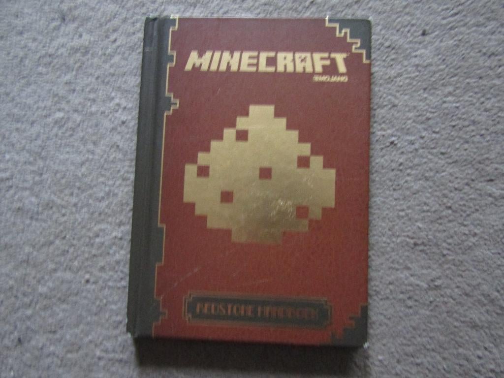 Boek: Minecraft - Redstone handboek, Boeken, Gelezen, Fictie, Mojang, Ophalen of Verzenden
