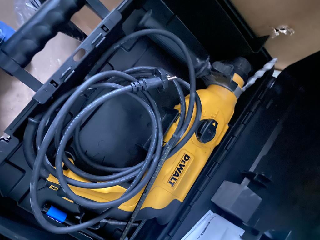 DEWALT DWC24K3 - Weinig gebruikt!!, in opslag, Boormachine, 600 watt of meer, Ophalen of Verzenden, Zo goed als nieuw