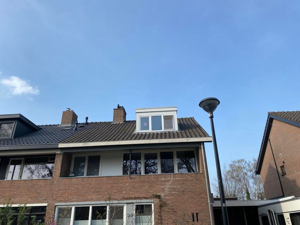 Circa 1000 gebruikte VHV dakpannen nokvorsten en kantpannen, Doe-het-zelf en Verbouw, Ophalen, Gebruikt, Steen of Klei, Zwart