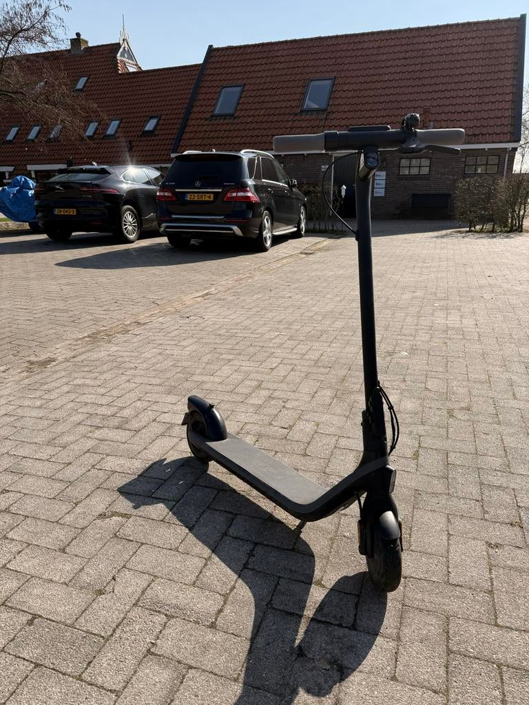 Ninebot Segway Kickscooter E2 E-step, Fietsen en Brommers, Steps, Ophalen, Gebruikt, Elektrische step (E-scooter)