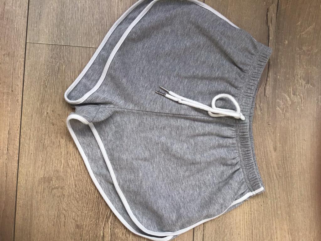 Joggingbroek kort M Shein, Kleding | Dames, Ophalen of Verzenden, Zo goed als nieuw, Zwart, Overige typen