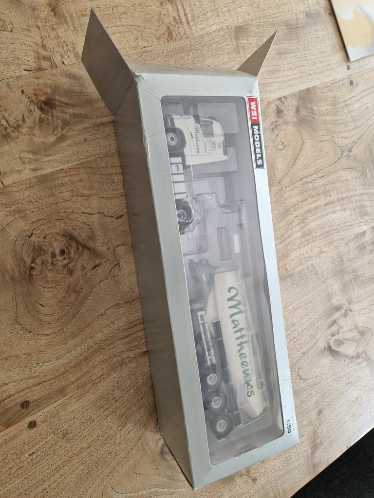 WSI VOLVO FH MET BULKOPLEGGER 1/50 Mattheeuws - Nieuwstaat, Ophalen of Verzenden