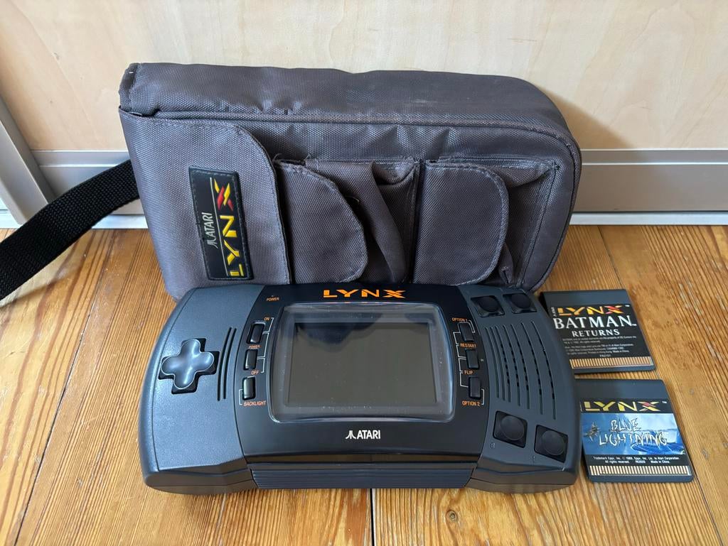 Goedwerkende Atari Lynx met hoesje en 2 games, Spelcomputers en Games, Met games, Ophalen of Verzenden, Zonder controller, Niet werkend