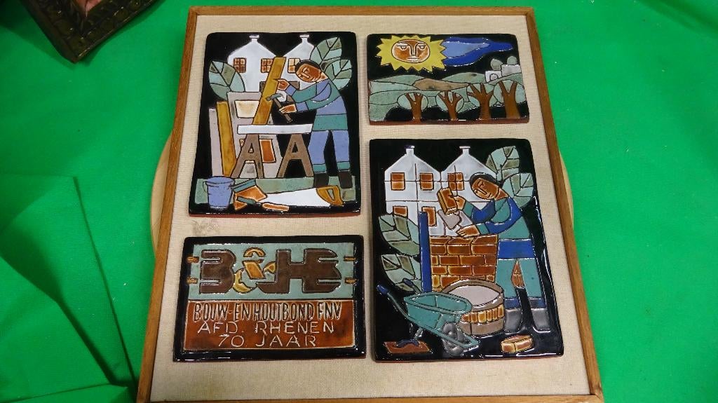 Tegels  4 stuks bouw en houtbond FNV, Ophalen of Verzenden