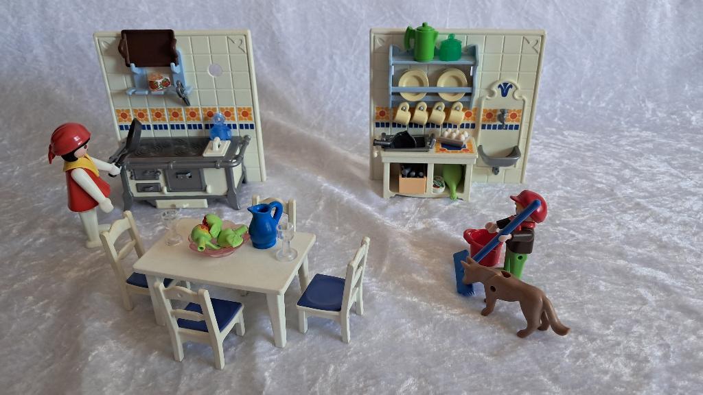z.g.a.n Oude keuken, Playmobil poppenhuis, fornuis bordenrek, Ophalen of Verzenden, Zo goed als nieuw, Los playmobil