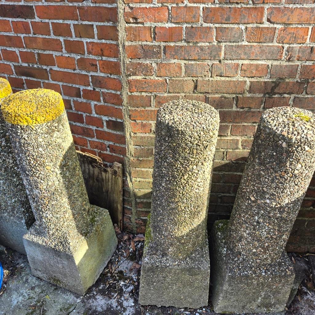 5 betonnen paaltjes - ideaal voor afzetting, Ophalen of Verzenden, Gebruikt, Overige materialen, Overige typen