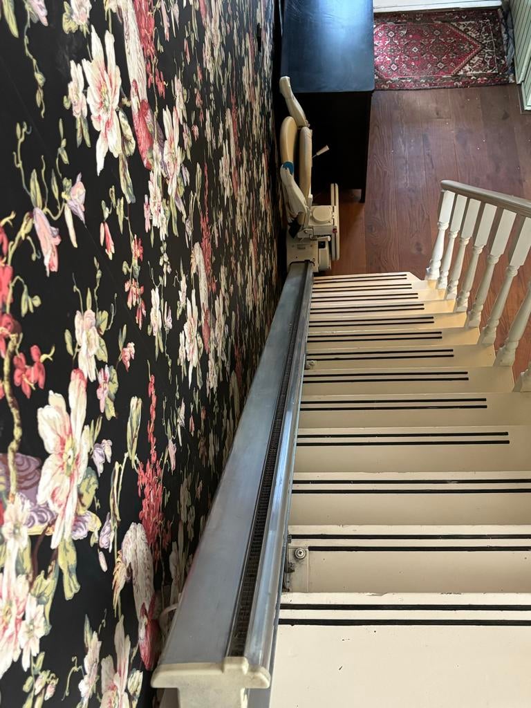 2x traplift, Diversen, Trapliften, Ophalen of Verzenden, Zo goed als nieuw, Recht