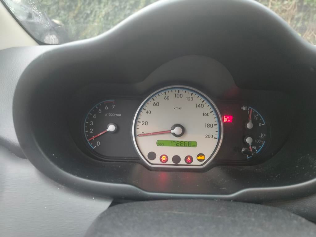 Hyundai i10 1.1 I 5DR 2010 Zwart, Auto's, Voorwielaandrijving, 31 €/maand, 4 cilinders, 400 kg