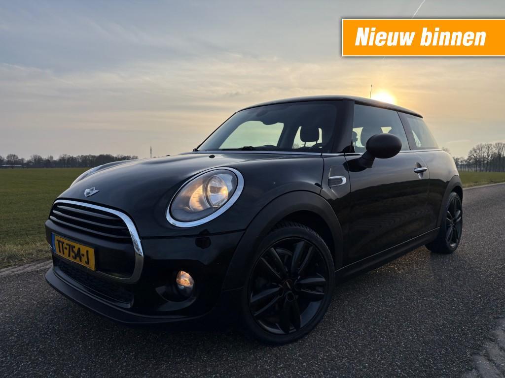 Mini ONE 1.2 ONE / AIRCO / LEUKE AUTO / PDC, Gebruikt, Euro 6, 4 stoelen, 1198 cc